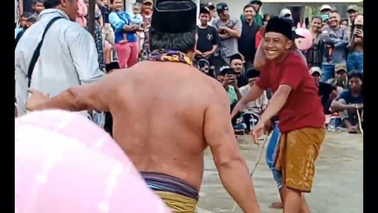 TRADISI UJUNG (Mantra) kab lumajang KC gucialit lengah sedikit kulit kelupas