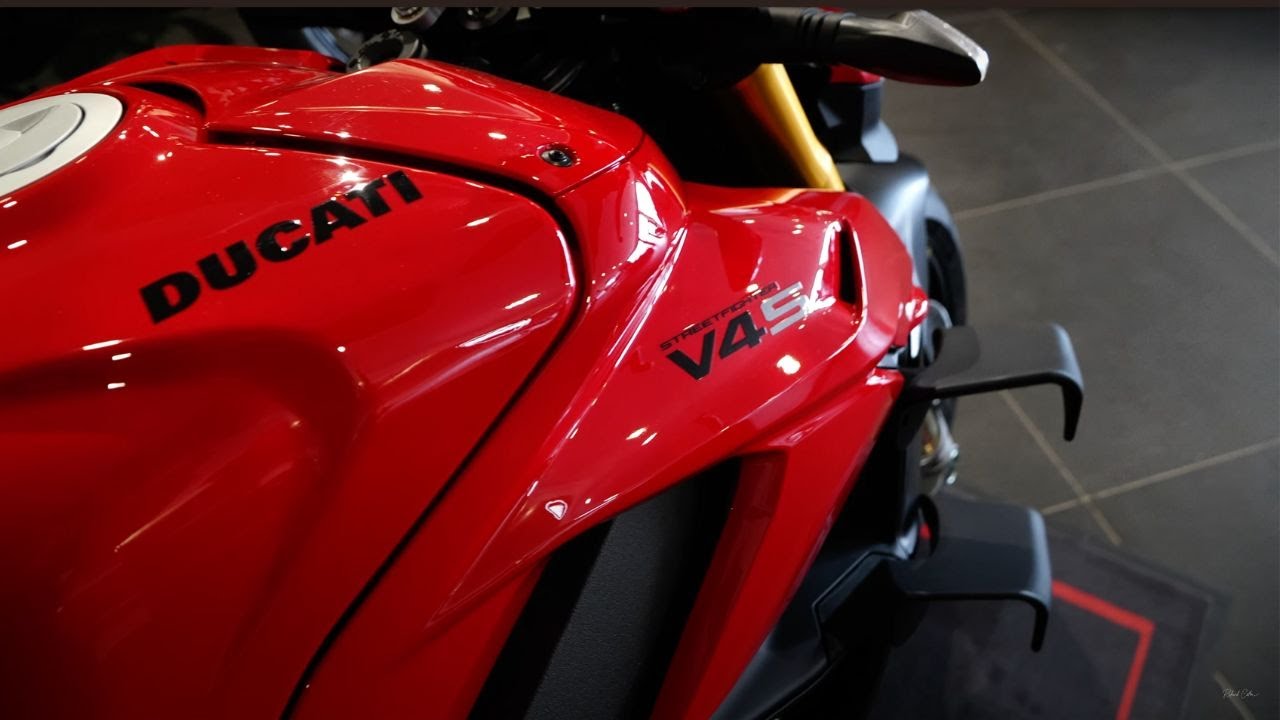 NEW 2023 Ducati Streetfighter V4 S | walkaround |#ducati