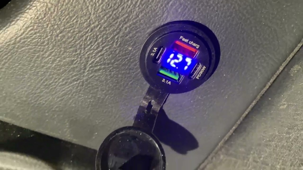 Installera USB kontakt o huvudströmbrytare. Vi testar start batteriet. Klarar det vintern i alperna?