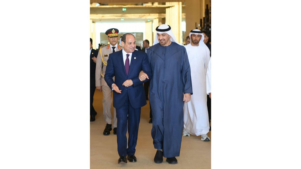 الرئيس عبد الفتاح السيسي يلتقي رئيس دولة الإمارات العربية المتحدة في مطار أبو ظبي الدولي