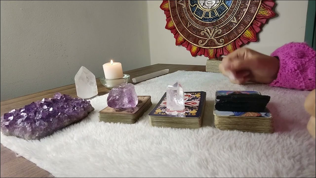 O que vai ACONTECER na sua VIDA AMOROSA nos próximos 30 DIAS 🔮 Tarot Revela Tudo 💞💫