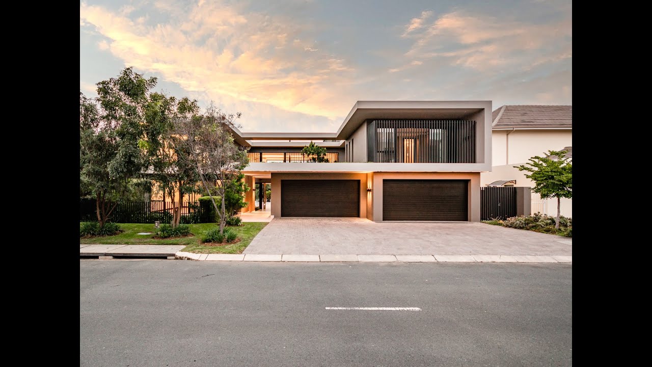 CONTEMPORARY MASTERPIECE - Steyn City