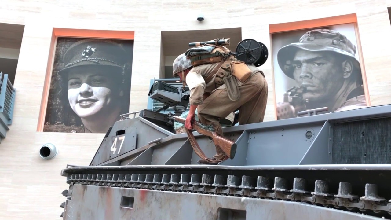 Walking Tour of Leatherneck Gallery - USMC Museum