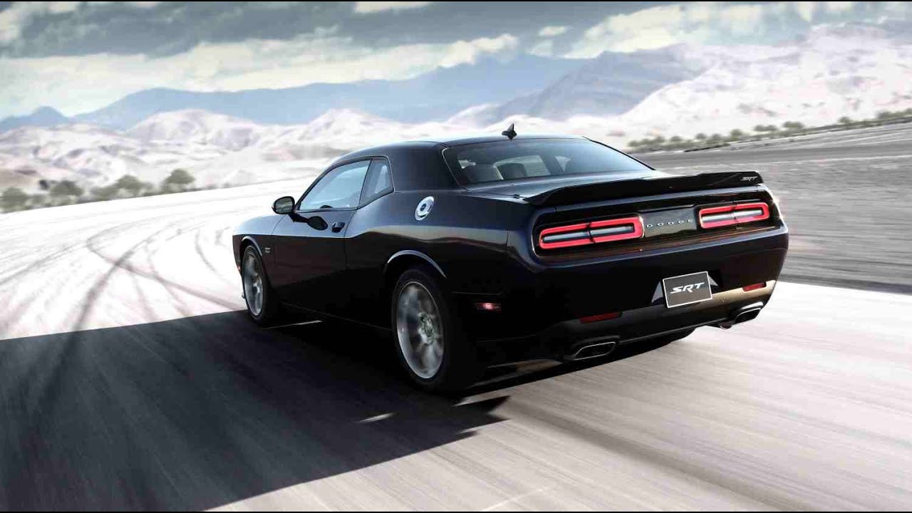 Hot Lap Dodge Challenger Scat Pack 2015