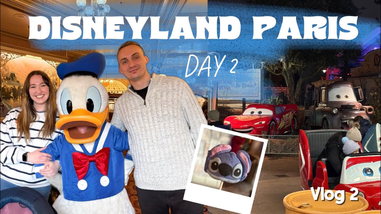 DAY 2 at Disneyland Paris 🎄 | Characters, Shows & Rides! Day 2 Vlog