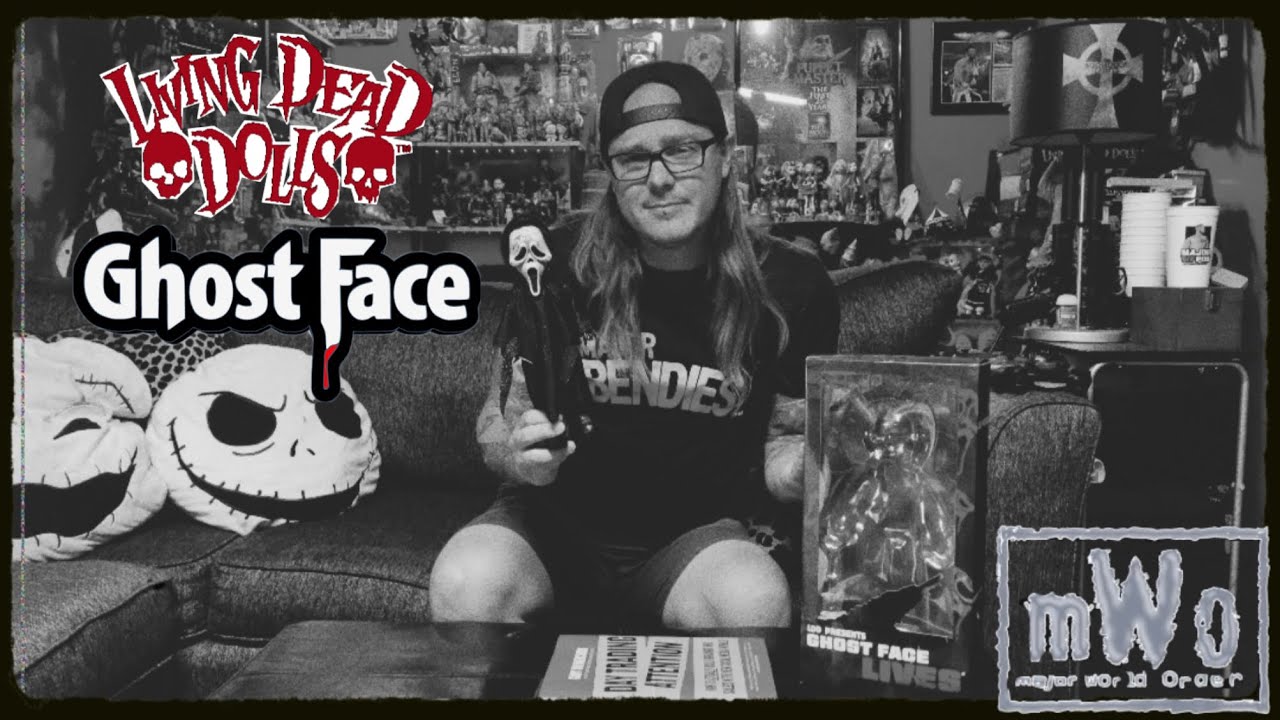 Scream with Ghost Face! Living Dead Dolls Review!