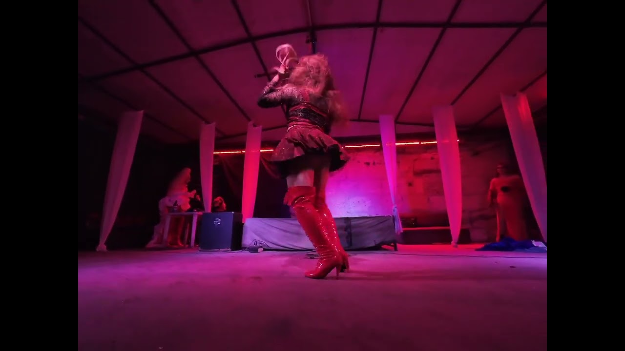 QUE MUERA EL AMOR - CACHIPORRA