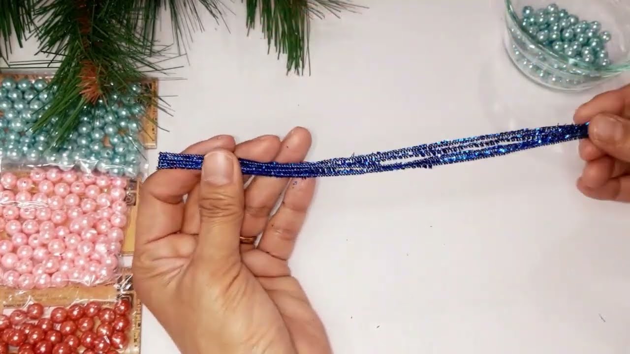 Incredible Christmas 🎄 Ornaments craft 🎄 Idea From Tinsel Pipe Cleaners And Beads 🎄  Easy DIY