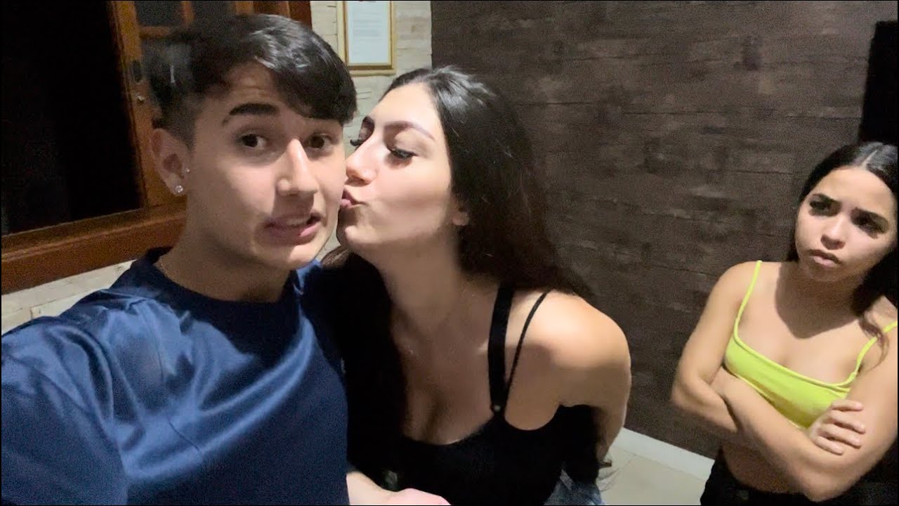 FALEI PRA MINHA CRUSH QUE IA DORMIR COM A AMIGA DELA!