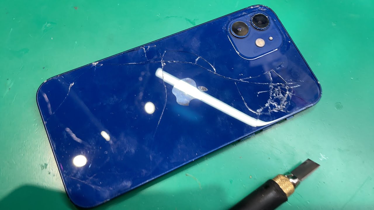 iPhone 12 バックパネル割れ簡単お直し修理