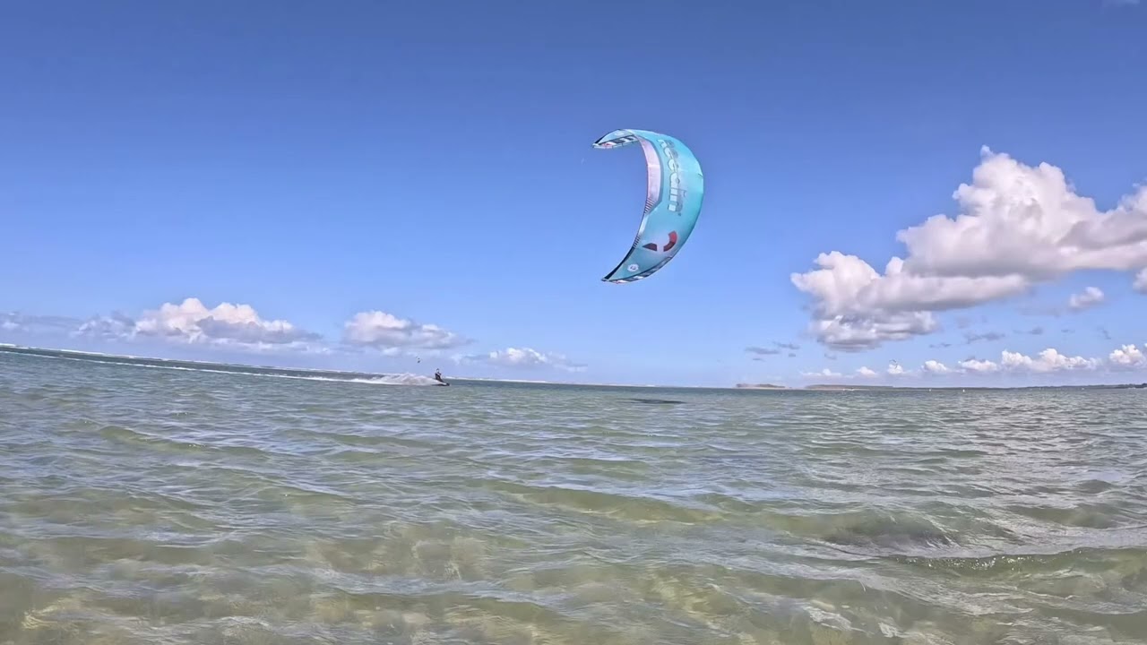 Crew testing the latest Reedin Whisper kite today. 
