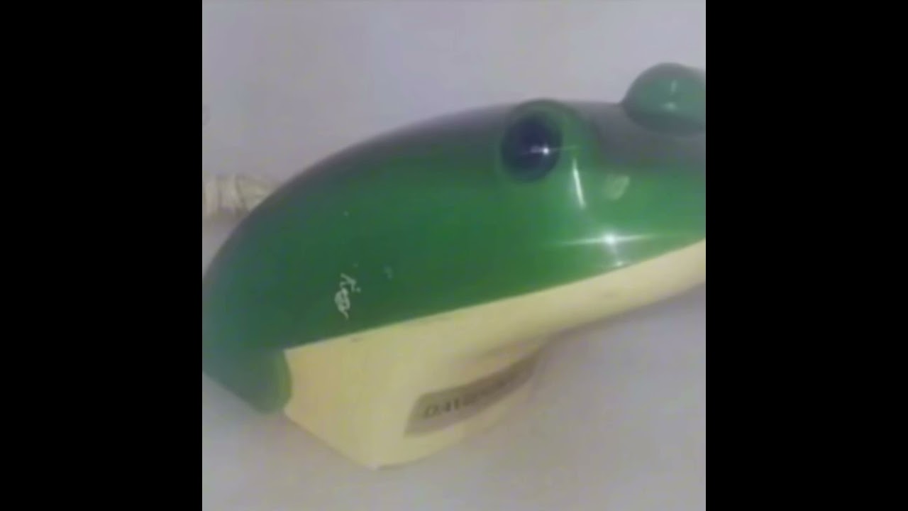 Calling my ex wife on the frog telephone (ASMR)