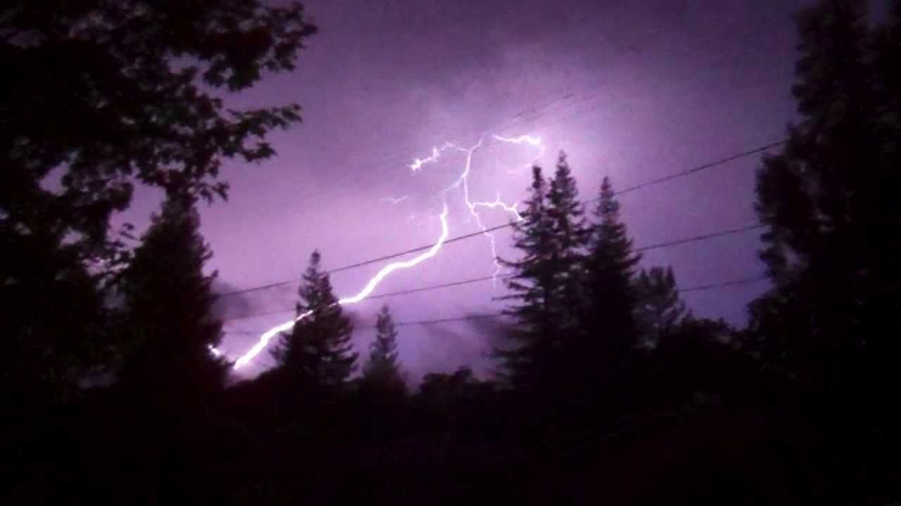 Wild lightning storm hits Napa Valley 6/9/13