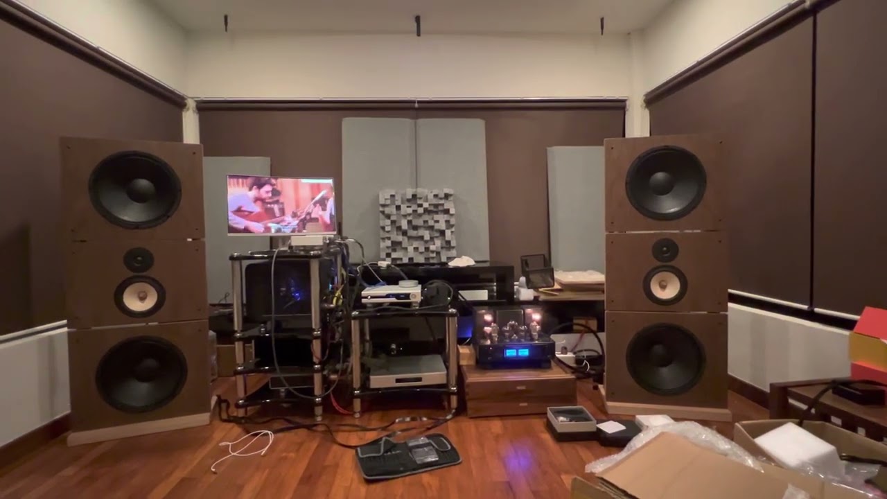 Gustard R26 +U18 + C18 ,  very interesting combo and other reviewers might be right. Good sounds