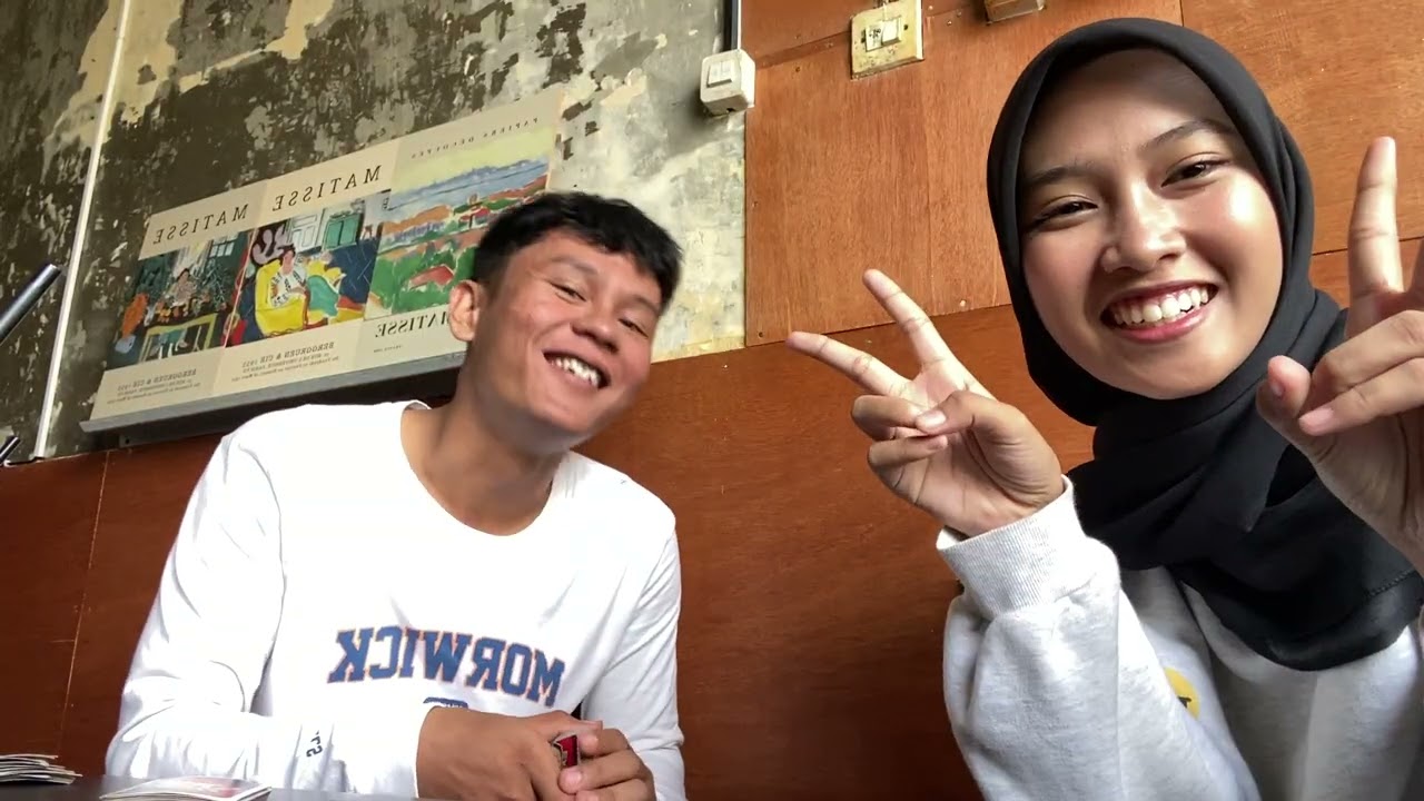 main uno saat nganggur xixixixixixixixi dengan sayanggkuu yang gengsi mengakui kemenanganku
