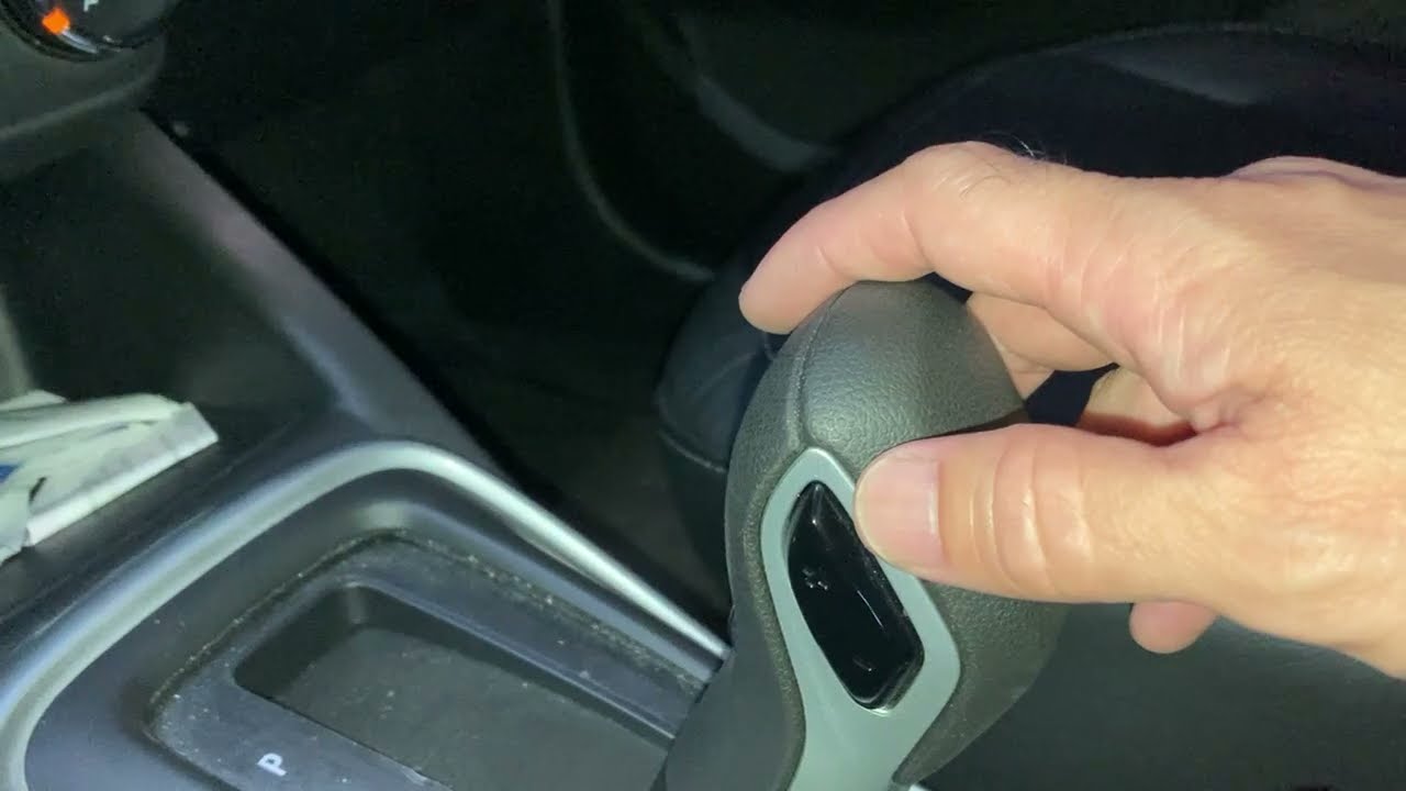 Nova Tracker 1 0 1 2 turbo possui trocas de marchas de forma manual?