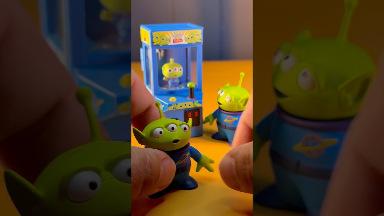 Toy Story Alien Funko Bitty Pop Arcade Cabinet Unboxing!