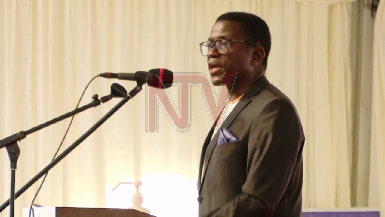 AMAZAALIBWA GA KABAKA: Katikkiro Mayiga amukwasizza mmotoka eyali eya kitaawe