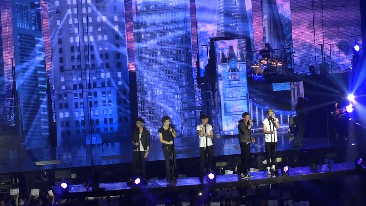 [HD] One Direction Take Me Home Tour - Moments Antwerp(1/05)