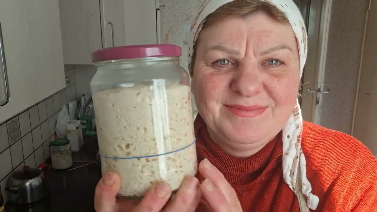 Ну что за повар я сегодня? Нашим обедом  накормила кур🤦‍♂️завтра будет домашний хлеб.