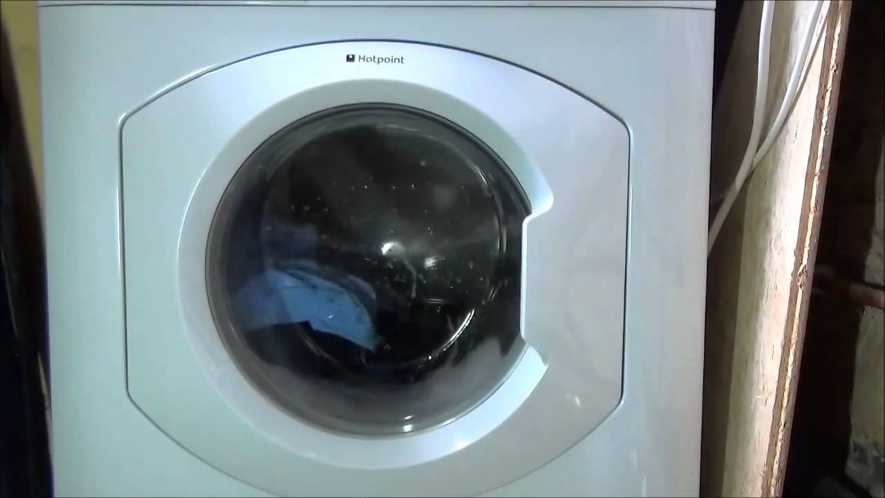 Hotpoint HF8B593 Futura Washing Machine : Shirts cycle + super wash + extra rinse