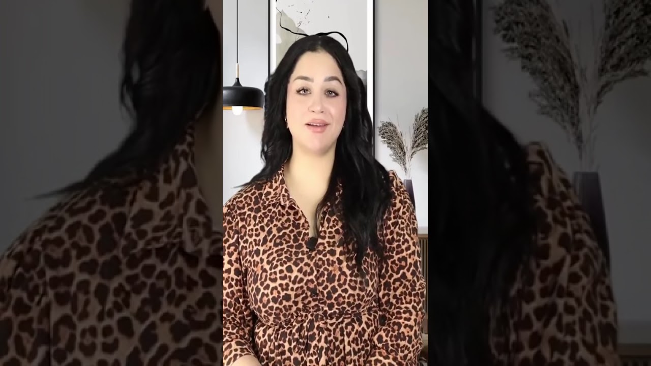 طلب مني البس قميص النوم وأقف على باب الشقه وهيبص بصه وهيطلع يجري 😉😉😉
