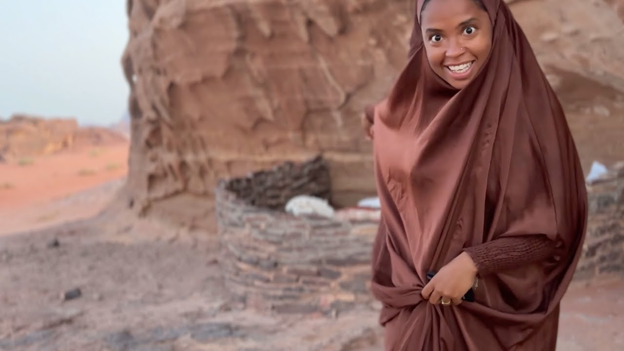 I SLEPT OUTSIDE IN A CAVE ALONE in Wadi Rum Jordan