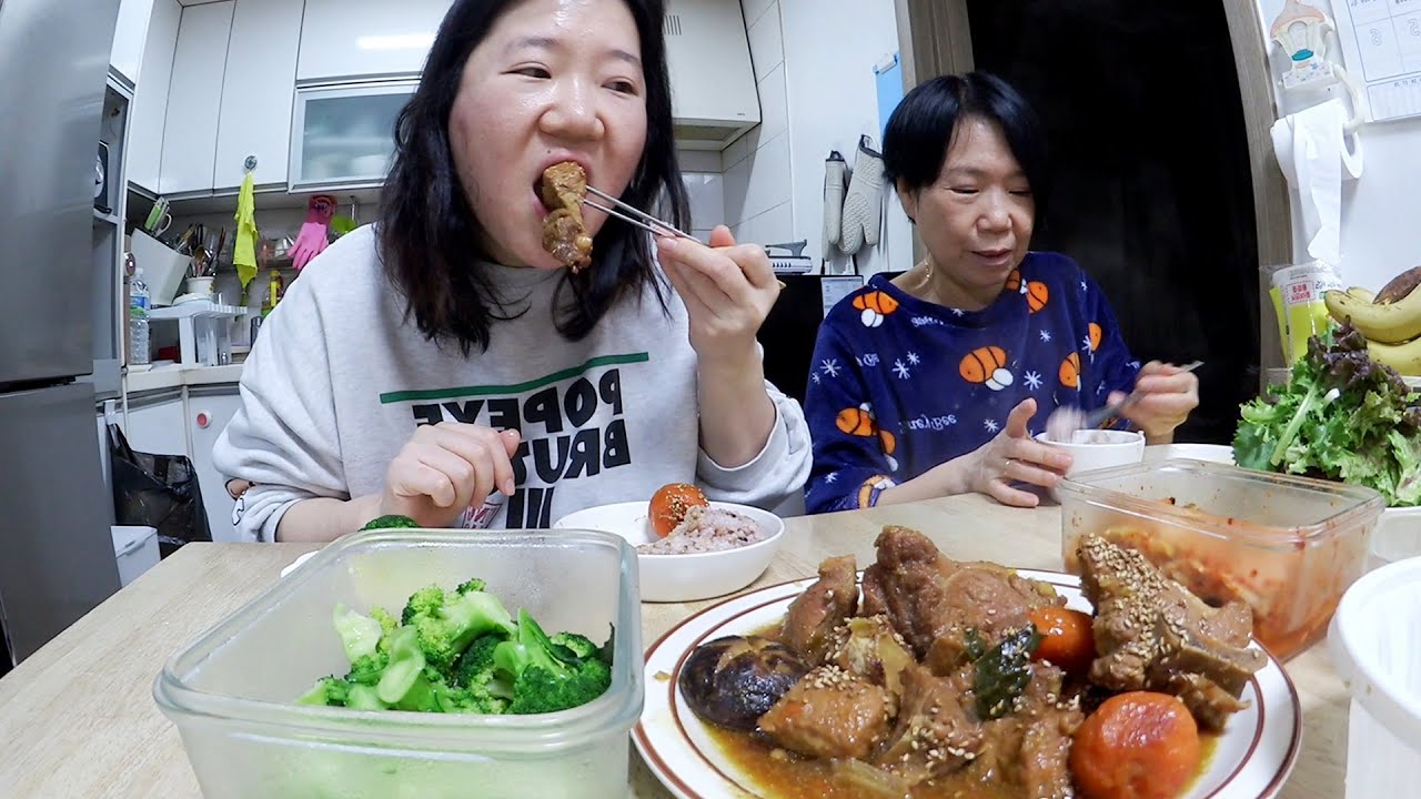 [일상 브이로그] 재택근무하는 집순이 (돼지갈비찜,짜장면,짬뽕,탕수육,집밥,길냥이밥주기,집사노릇 Muckbang VLOG