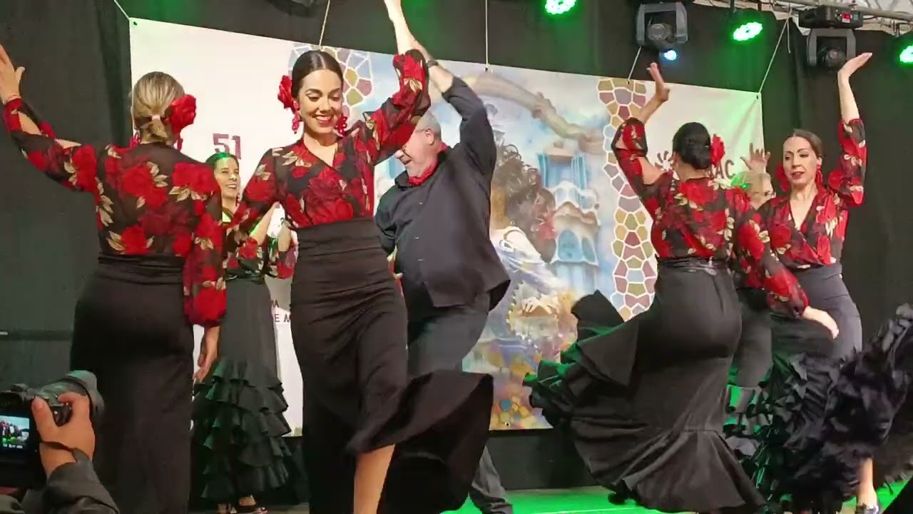 FERIA  DE ABRIL DE CATALUNYA 2024 GRUPO ROCIERO ACTUANDO EN LA CASETA DE LA FECAC