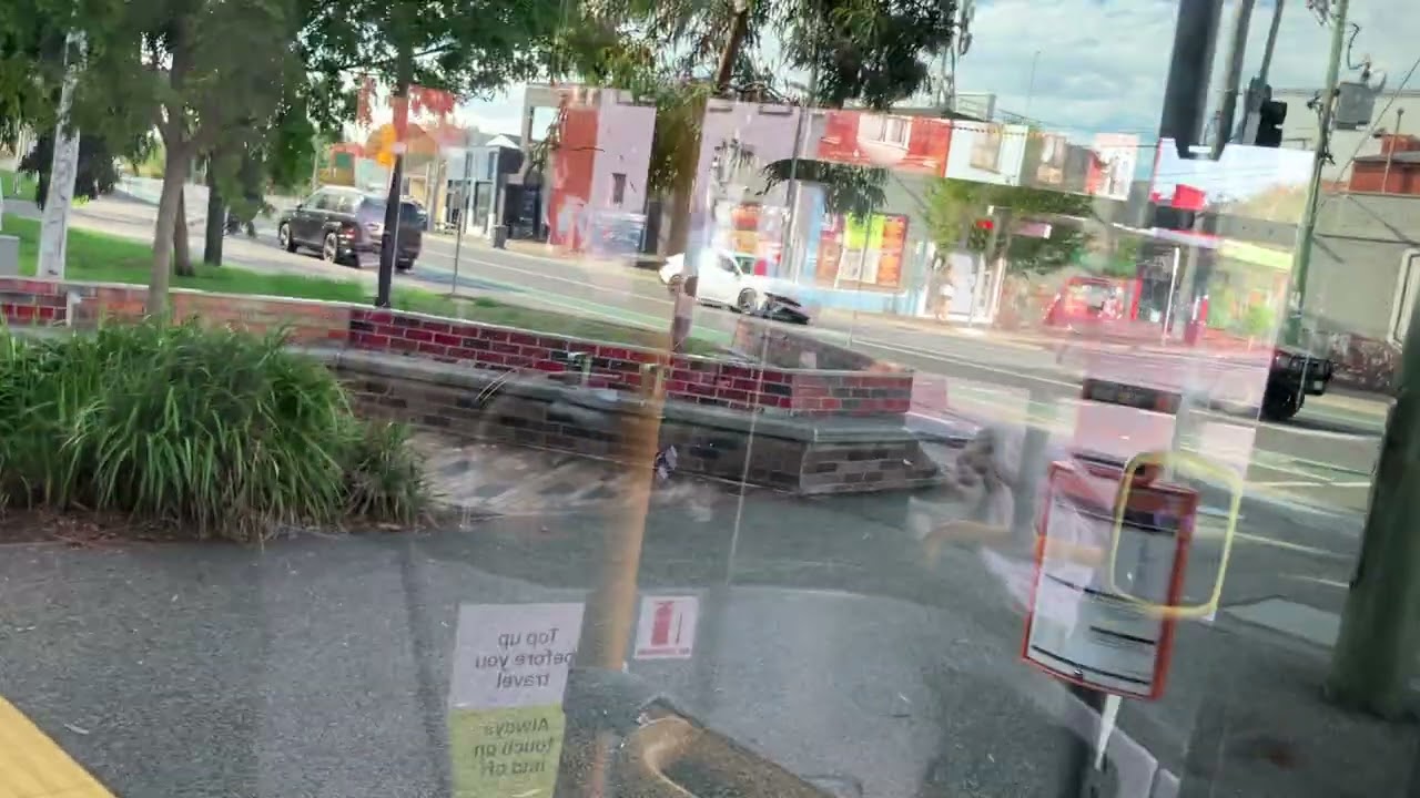 Ventura Bus Route 822 From Chadstone SC To Sandringham Station Part 1