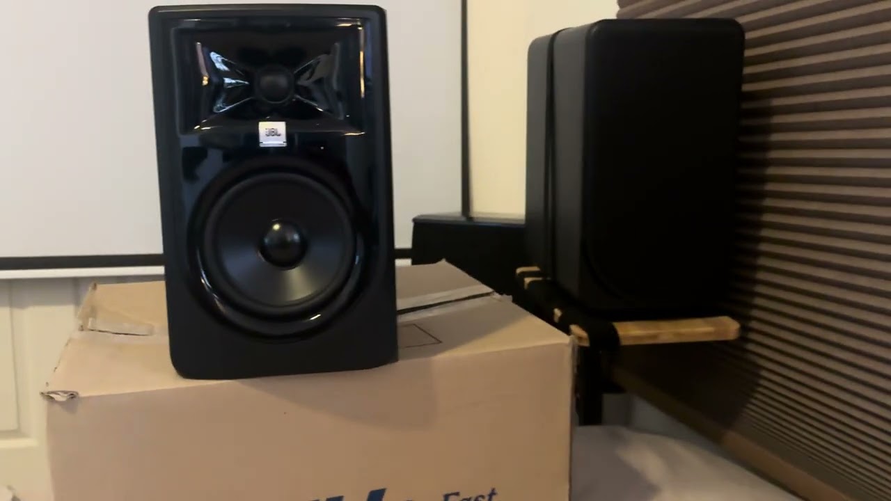Sound quality of active speakers vs passive speakers bi-amp -- JBL 305P Mk II, PS Audio FR5