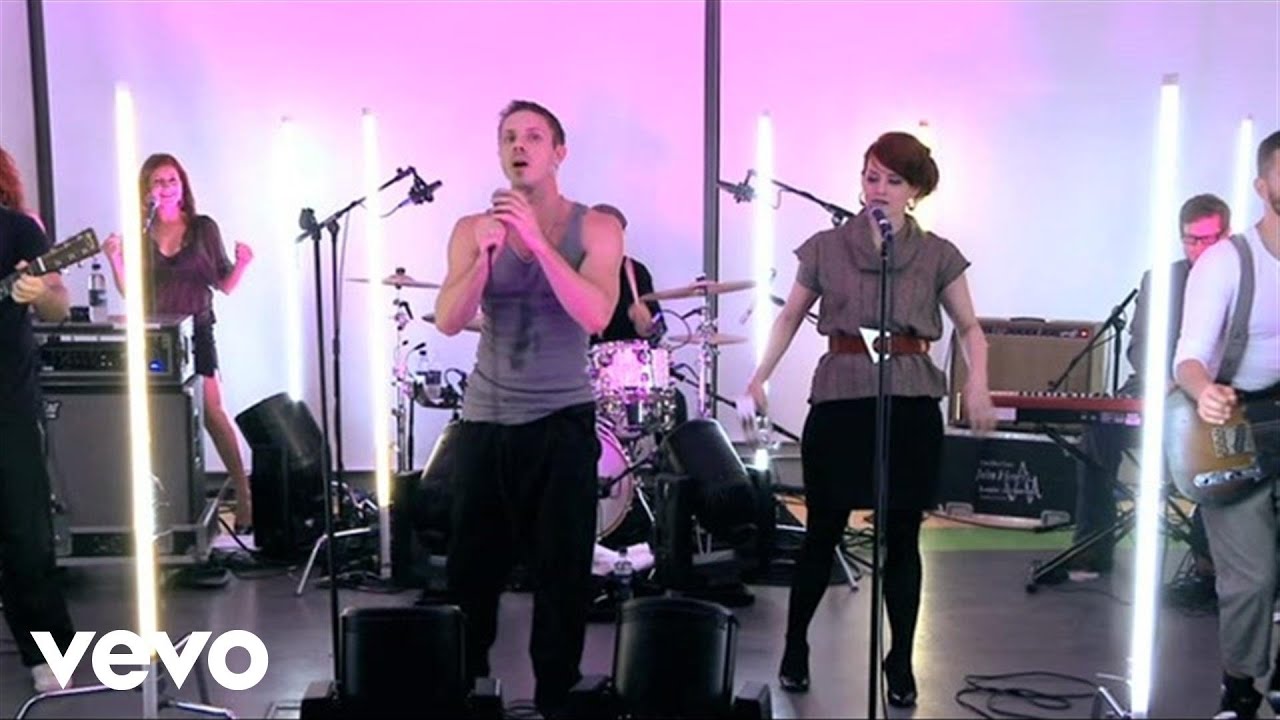 Scissor Sisters - I Don't Feel Like Dancin'