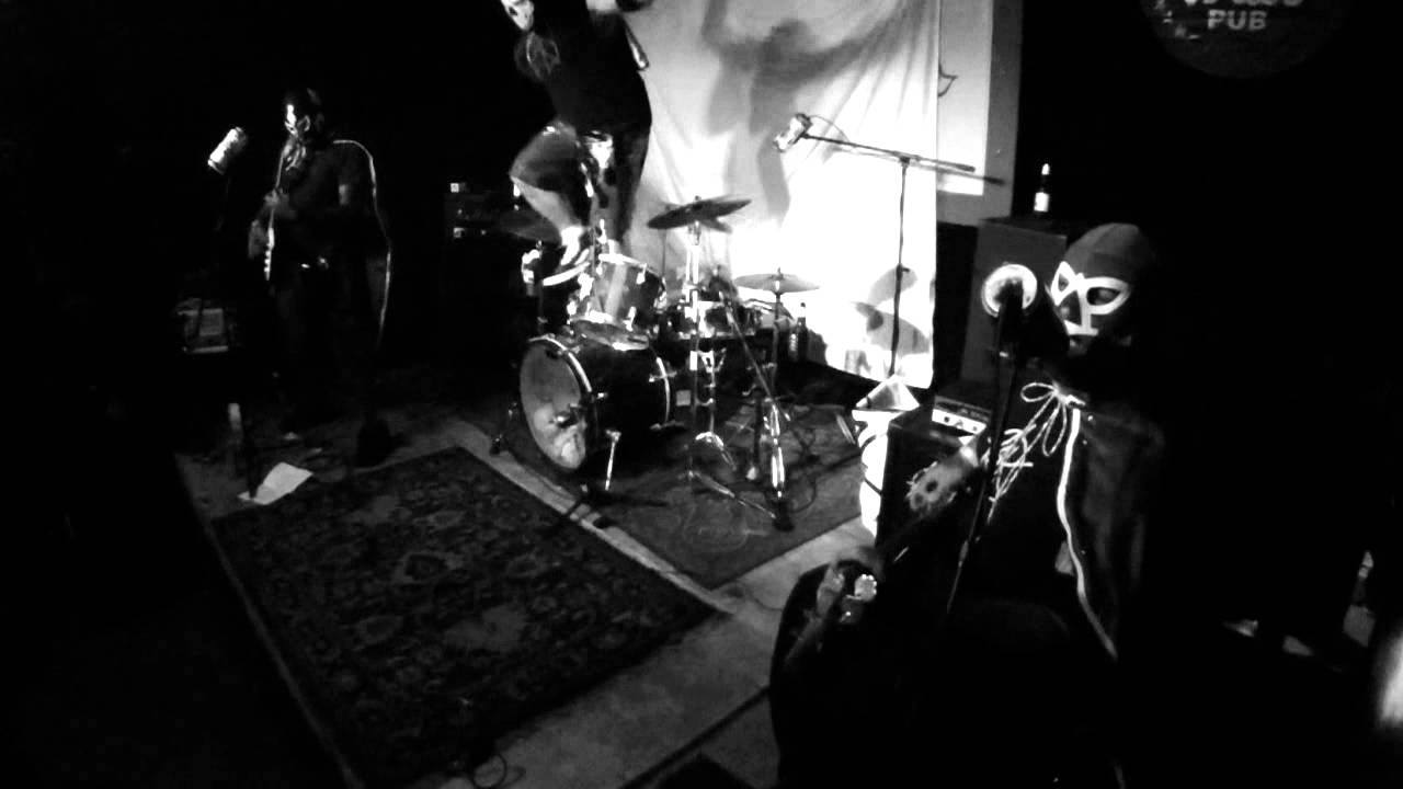 Awesome and the Ass Kickers at Wills Pub - Part 1