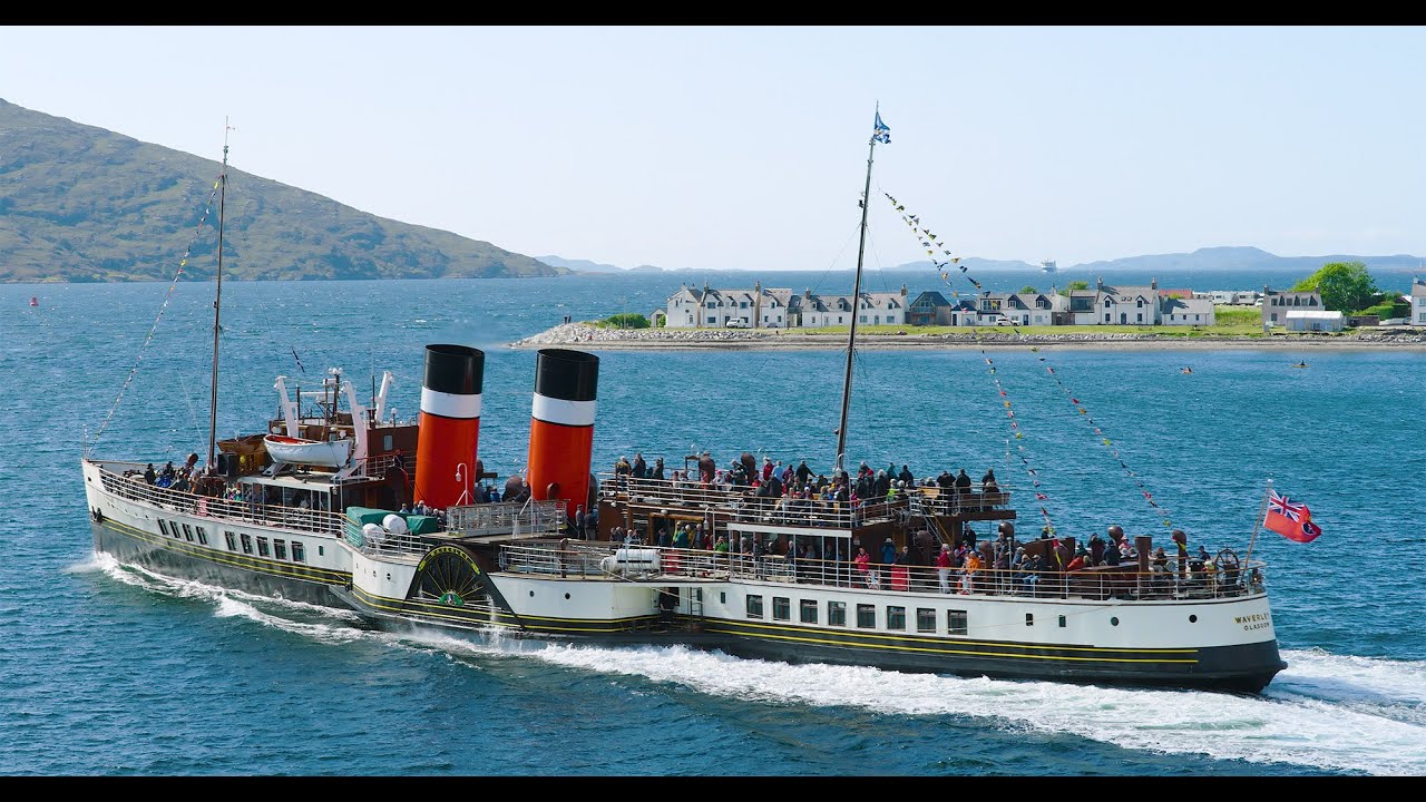 Waverley Excursions arriving into Ullapool Harbour