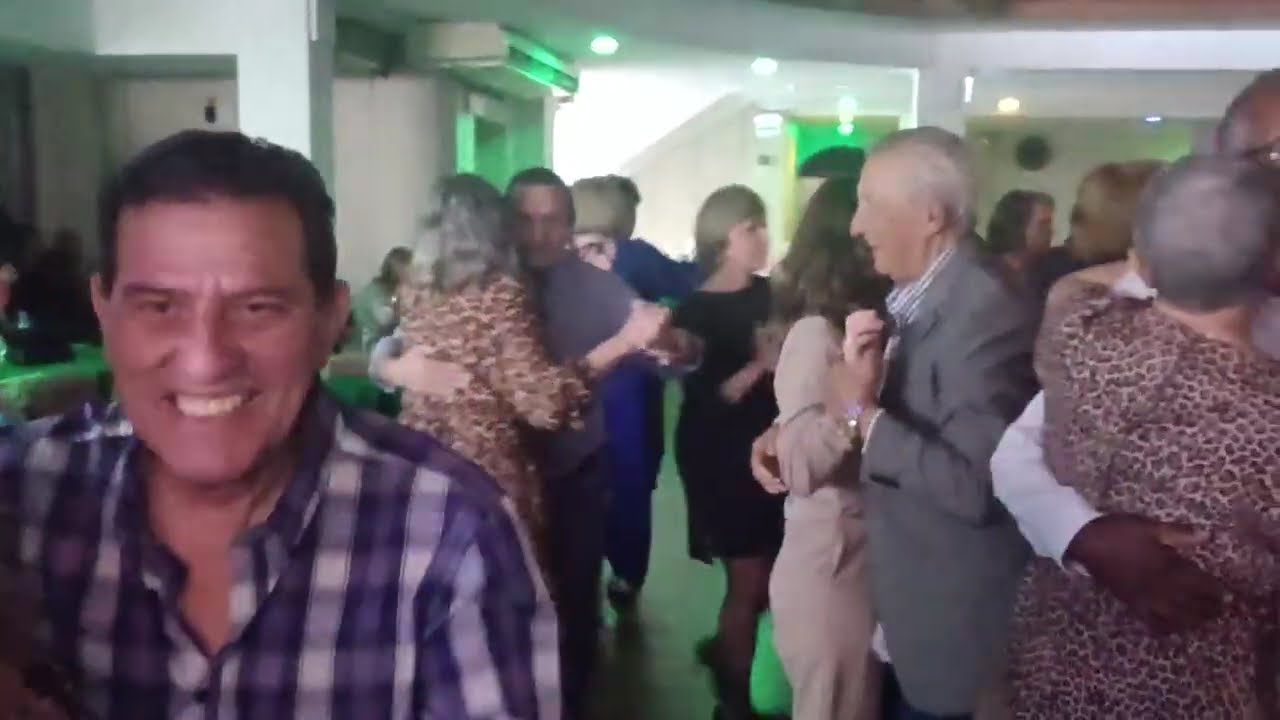 Baile da Elizete Terra., com Banda Montagem. Sociedade Polônia  19/10/25.