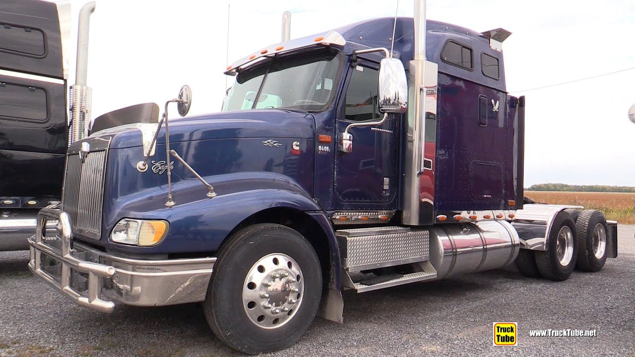2007 International 9400i Sleeper Truck Walkaround - Exterior Tour - Camion Gamache Quebec