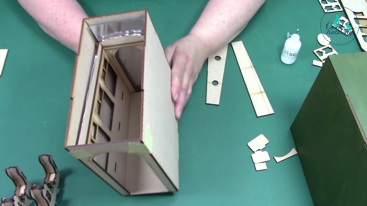 On the Train Book Nook Intrigue® (CoolKatzCraft Ltd) - how to assembly tutorial