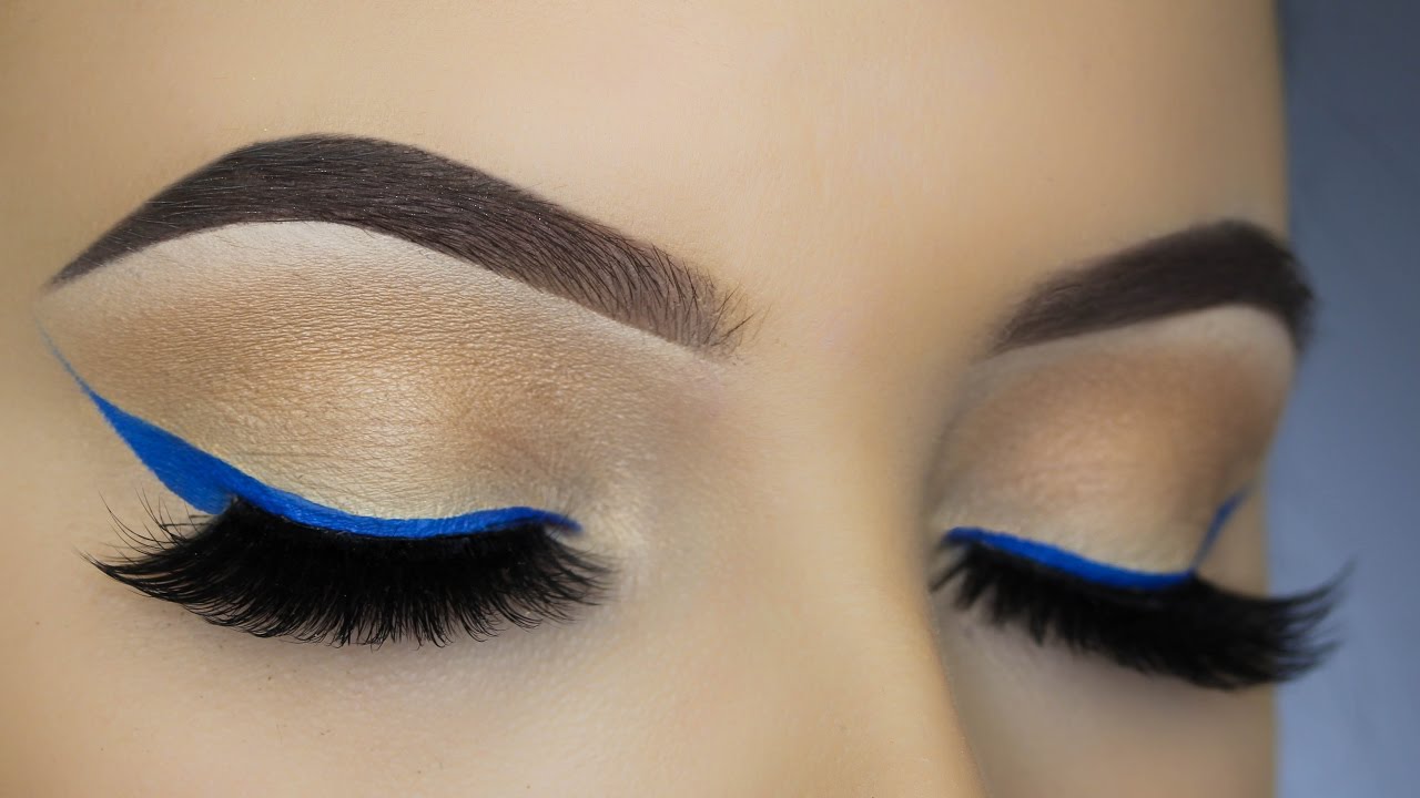 Easy Blue Eye Liner Makeup Tutorial