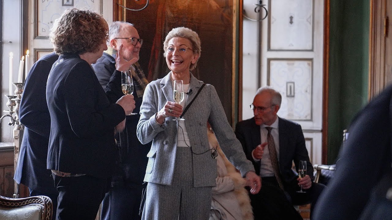 Hvad gemmer der sig under kirkegulvet? - Klosterfamilien  (S1:E3)