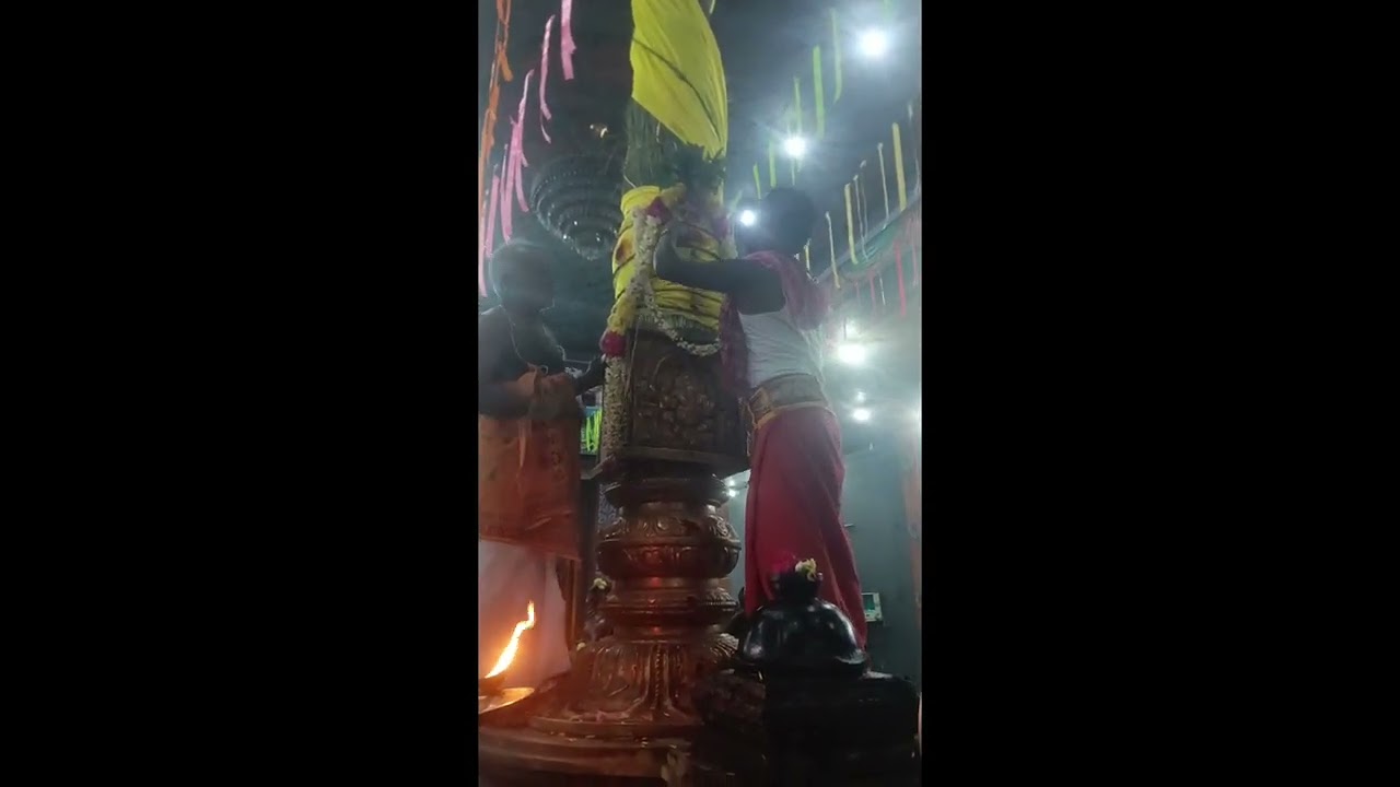 மஞ்சக்குப்பம் அங்காளம்மன் கோயில் மாசி திருவிழா arambஆரம்பம்.கரகம் வீதி உலா கொடி ஏற்றம்கும்ப படையல் 