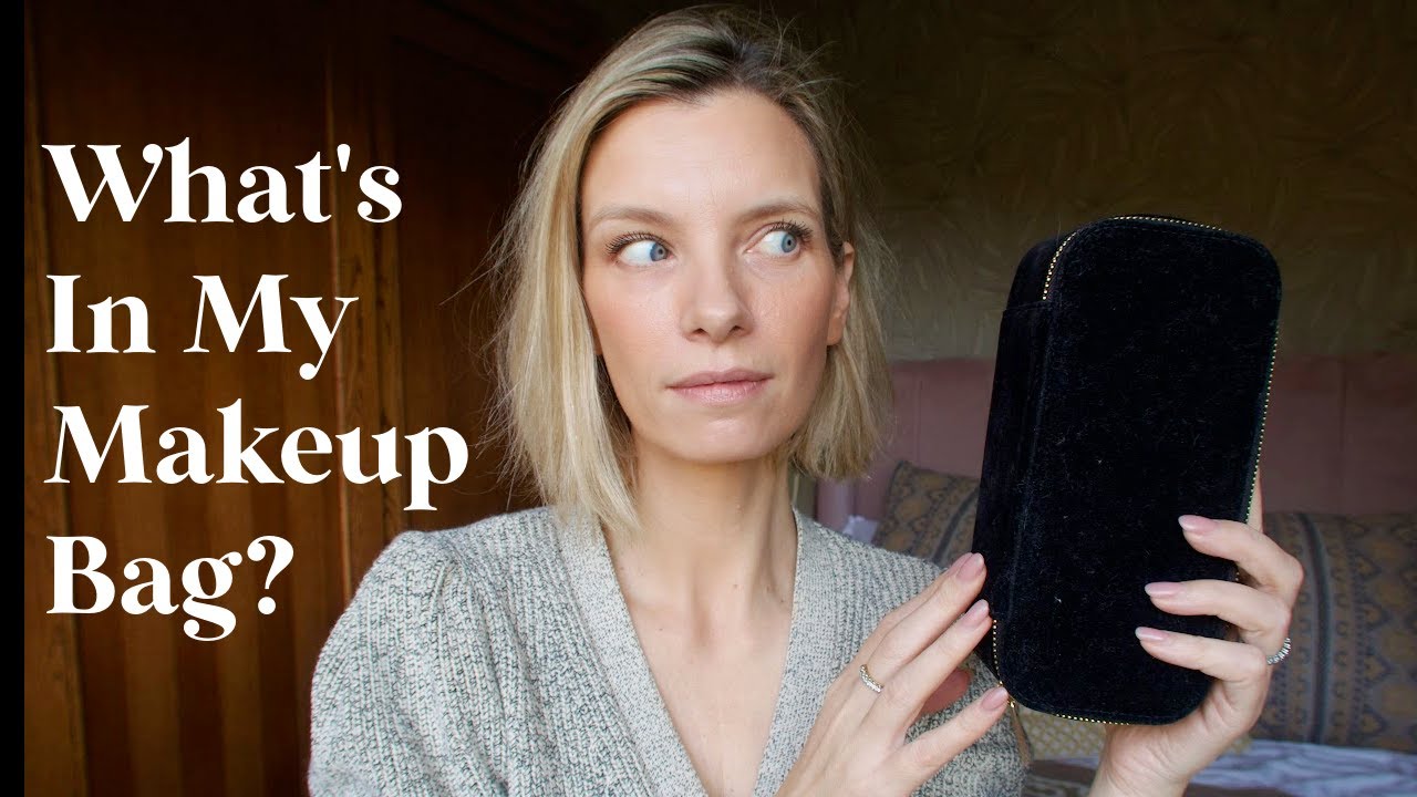 WHAT'S IN MY (MYSTERY) MAKEUP BAG? | RUTH CRILLY