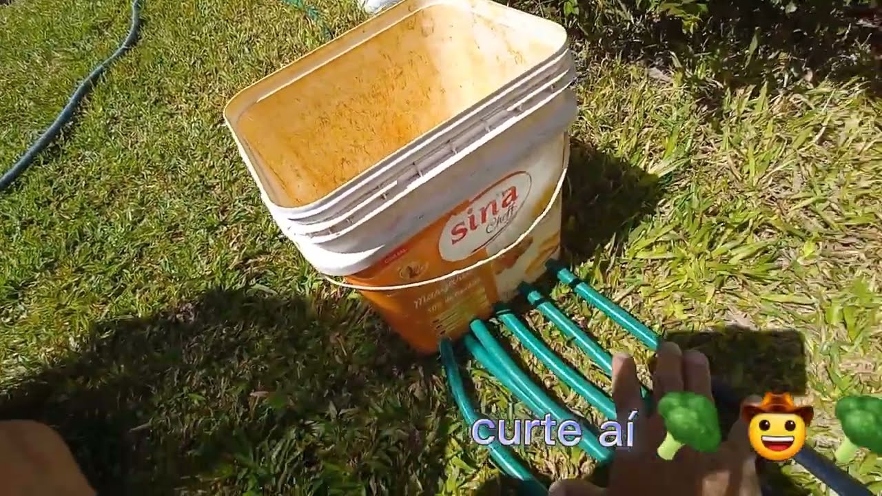 sistema de irrigação por gravidade caseiro 100% sem consumo denergia  #sustentabilidade #Horta