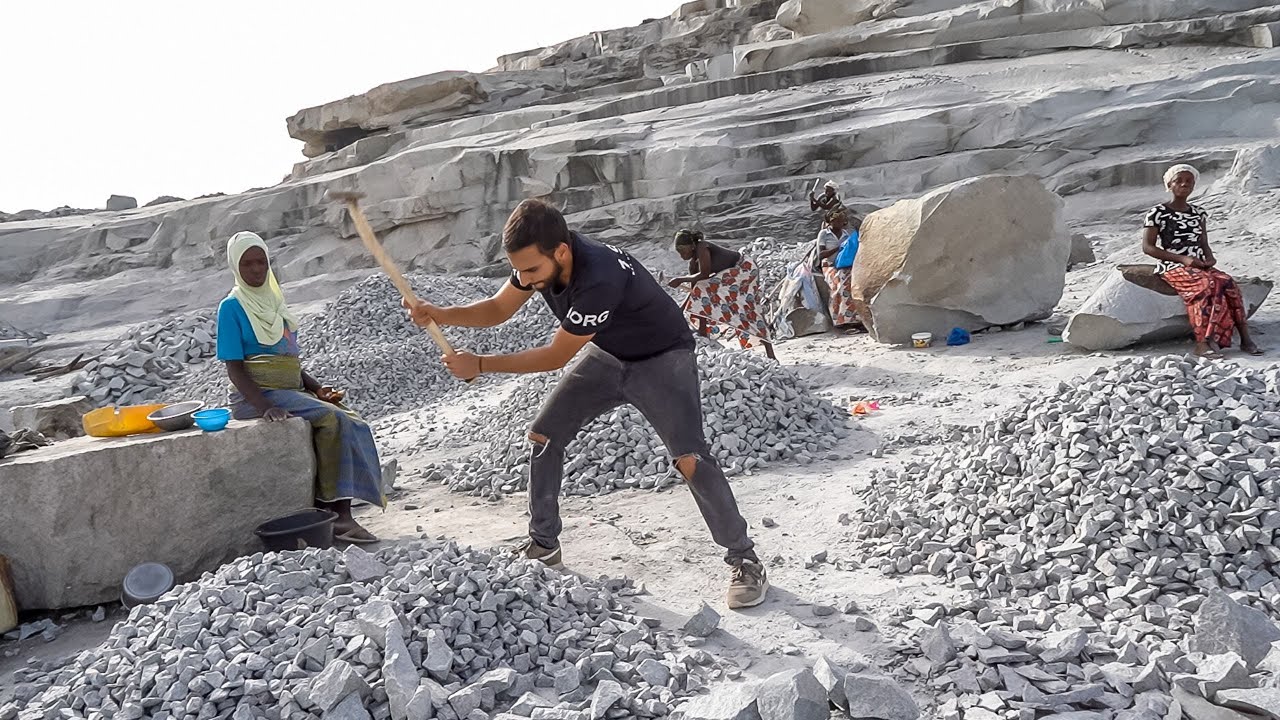 Un métier de TITAN💪 pour 2000 F CFA💰 par jour 😯😯