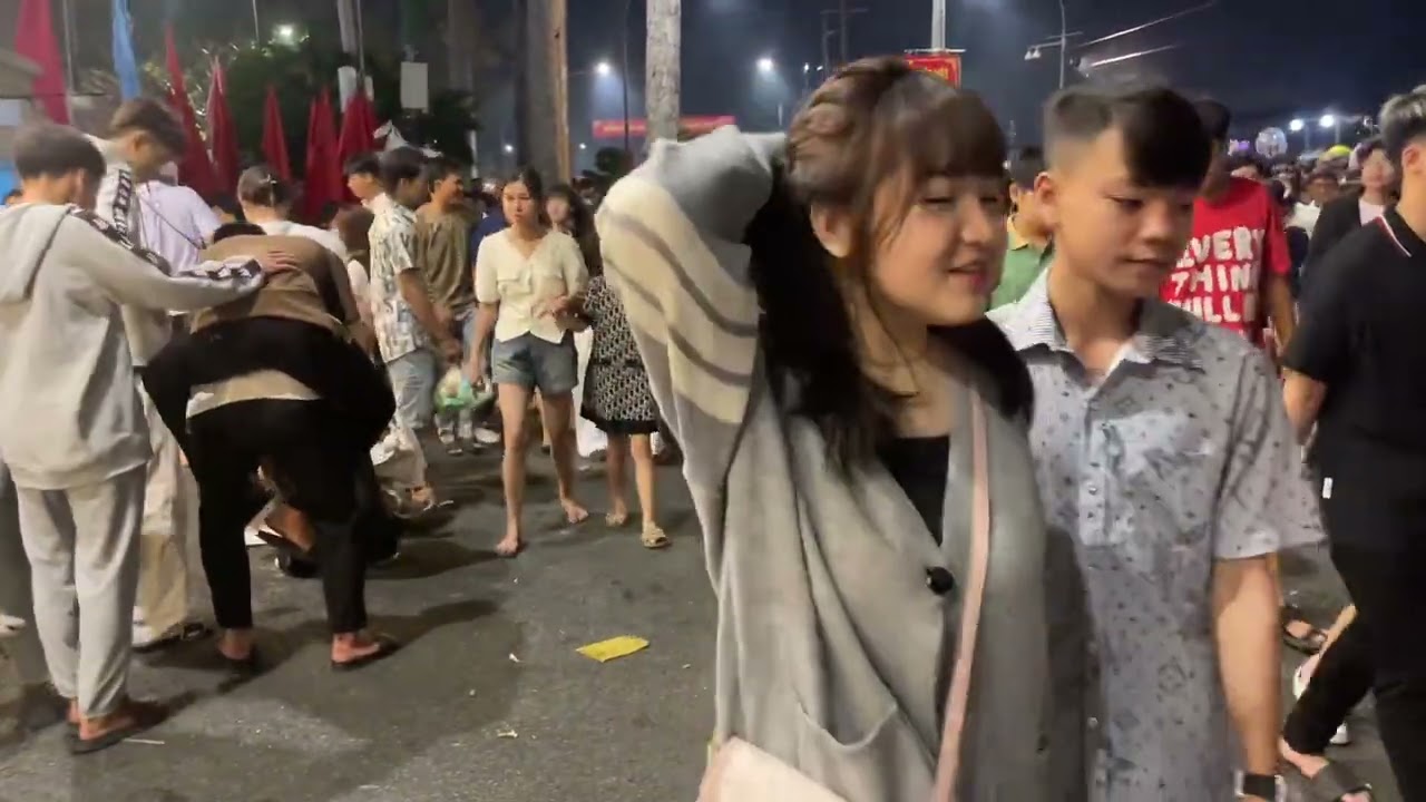 Hài hước Cười vỡ bụng anh 2 sợ vợ trước mặt thì ngọt ngào sau lưng thì￼