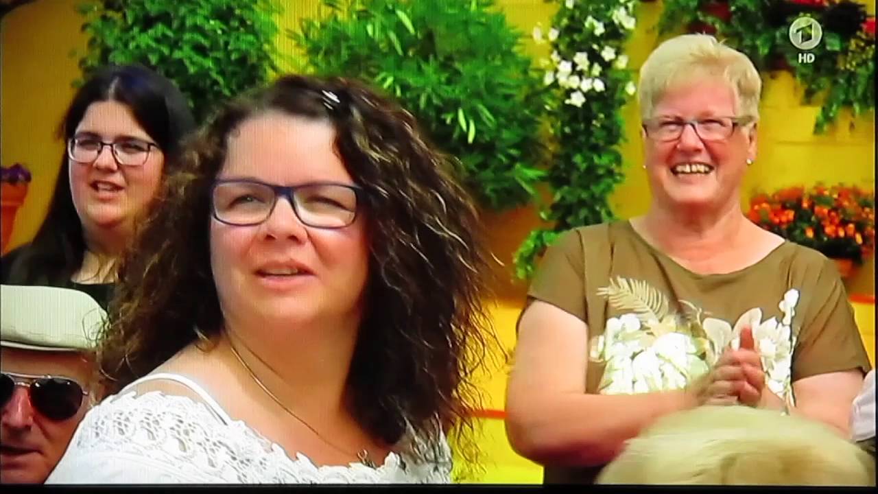 voXXclub - Ei, ei, ei, die Goass is weg / Künstleraufgabe - Immer wieder sonntags (05.06.2016)