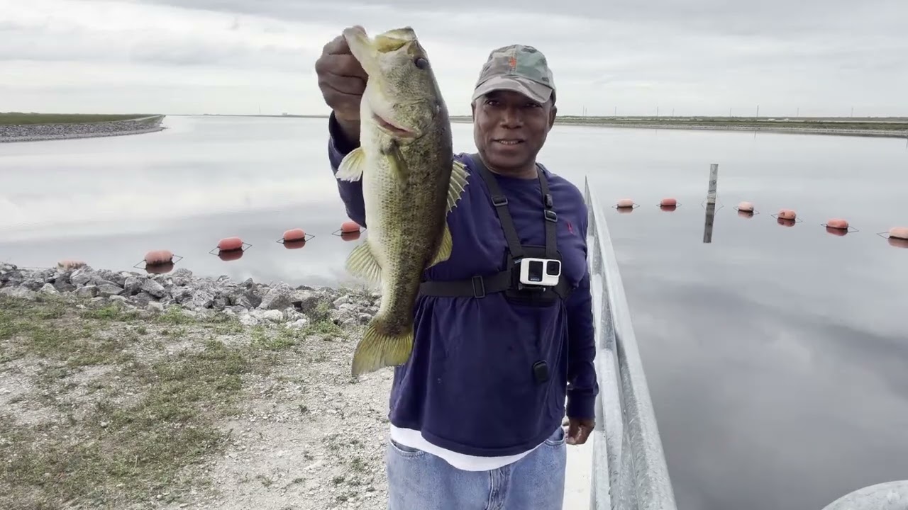 Fishing on Mile Marker 53; Tight Lines