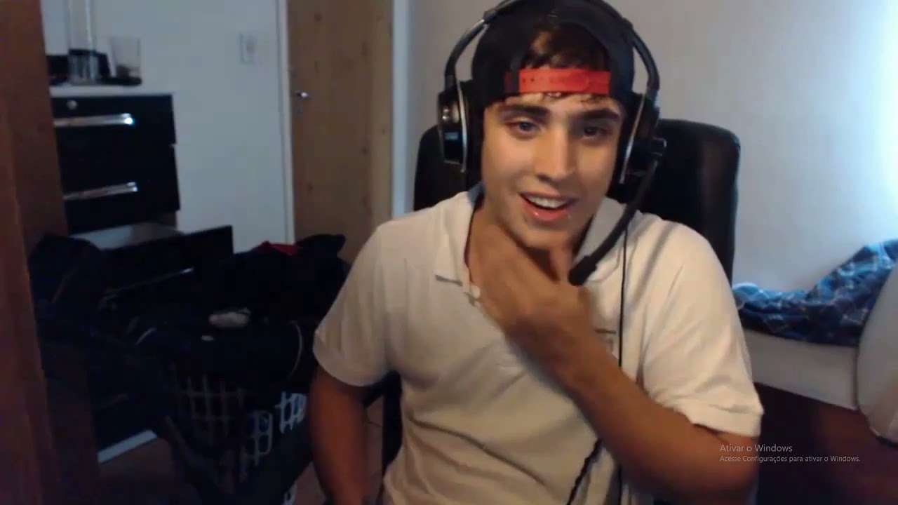 MOMENTOS MAIS ENGRAÇADOS DO GTA V (mateiformiga)