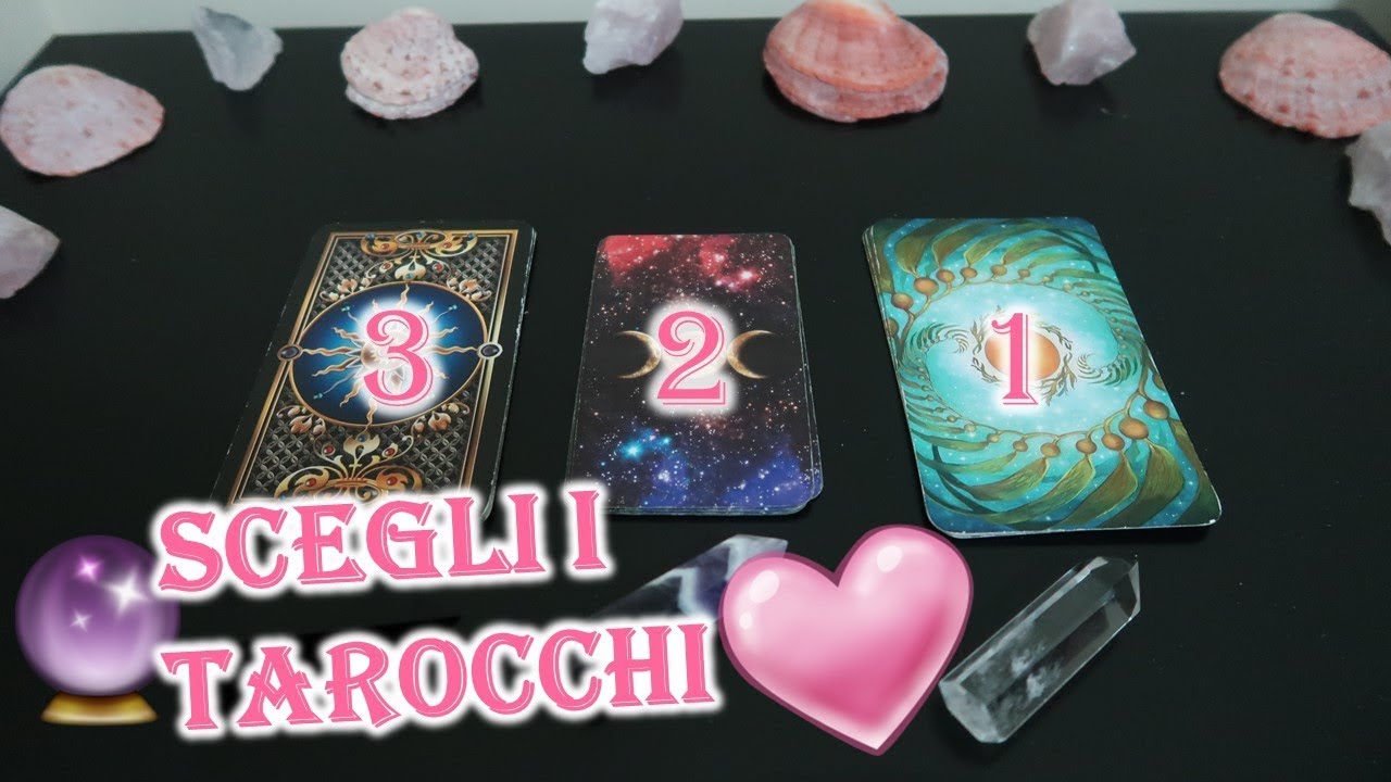 Cosa pensa di te? 🔮 Scegli i tarocchi 🔮