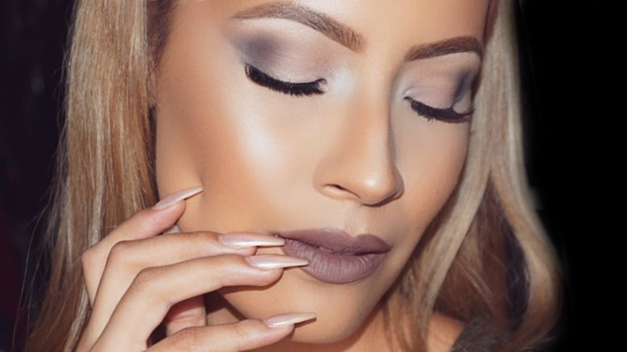 Urban Decay Smoky Palette Makeup Look - Desi Perkins
