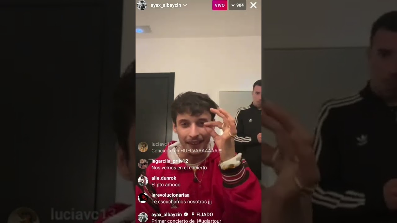 Ayax Cuenta Anecdotas de su Mamá y Tia